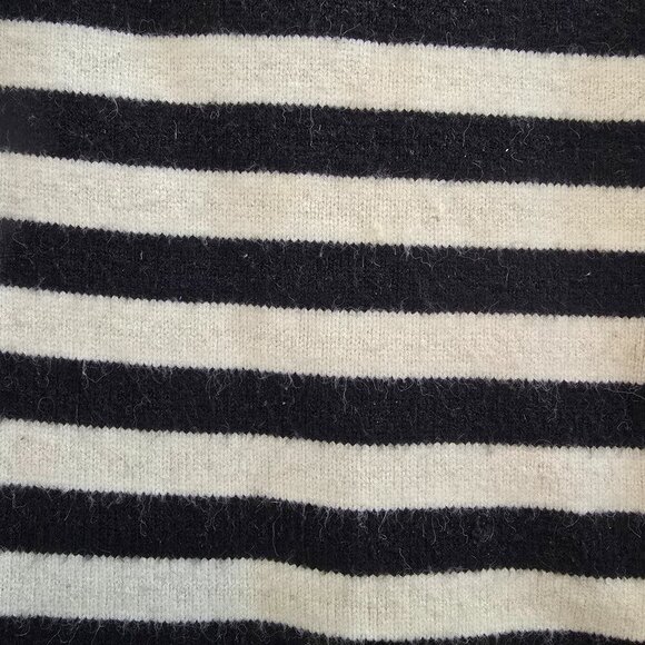 Anthropologie Rebekah Striped Tunic Sweater in Black and White - Picture 4 of 8